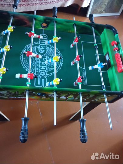 Настольный футбол (кикер)