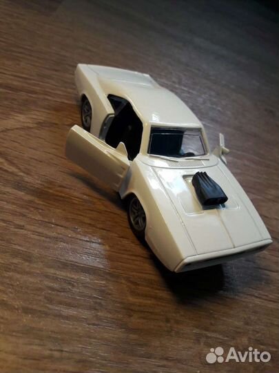 Машинки металические