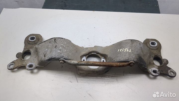 Балка под кпп Audi A4 (B7) 1.8 Турбо-инжектор, 2008