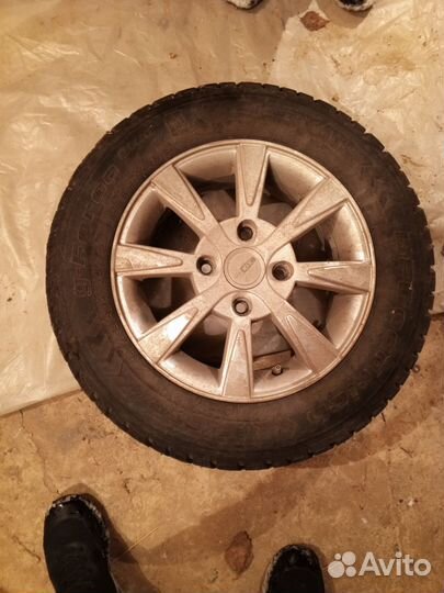 Продам литые диски на 14 два разных комплекта