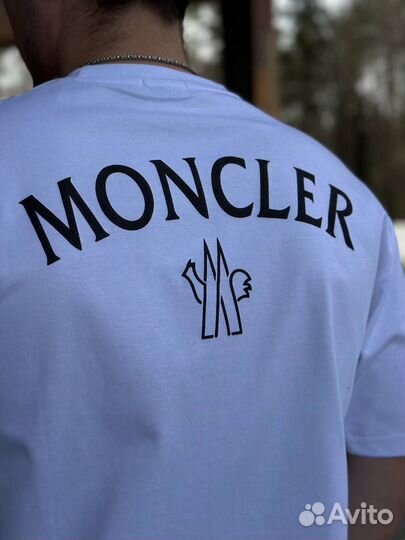 Футболка Moncler