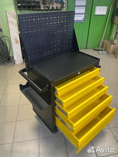 Тележка инструментальная
