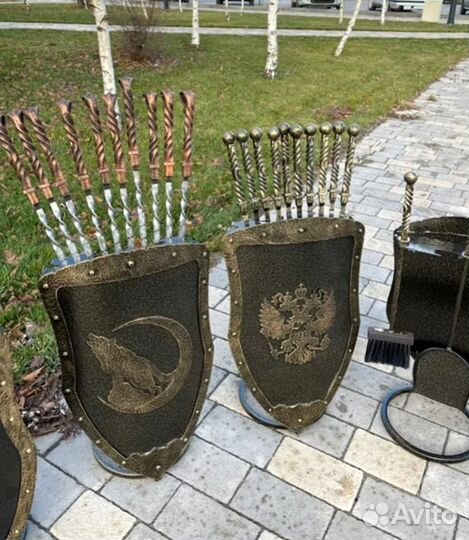 Подставка под шампуры Щит