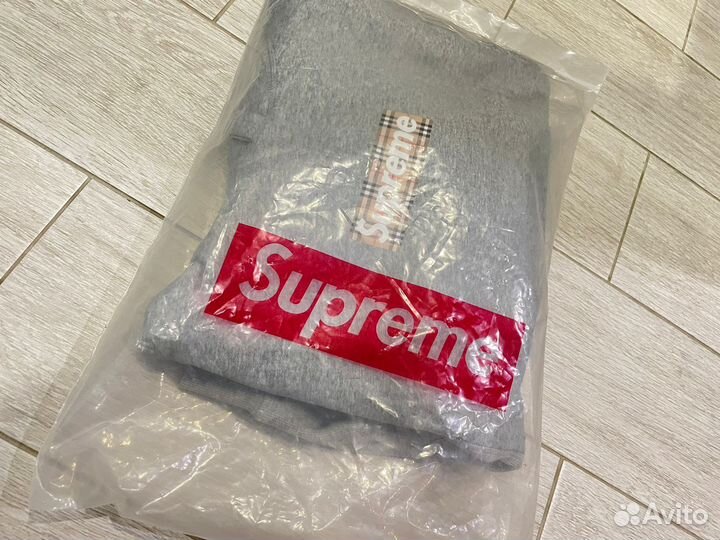 Supreme / Худи Supreme x Burberry Box Logo Hooded