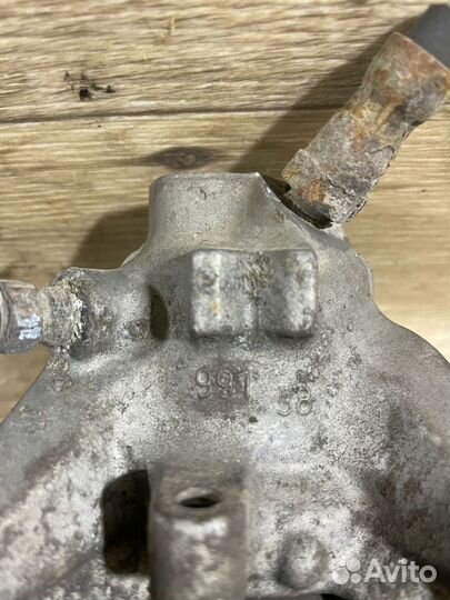 Суппорт Мерседес W204 W212 задний левый