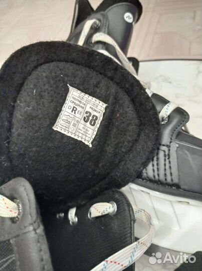 Коньки хоккейные