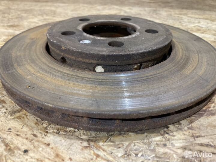 Диск тормозной передний Skoda Fabia 2 00-21