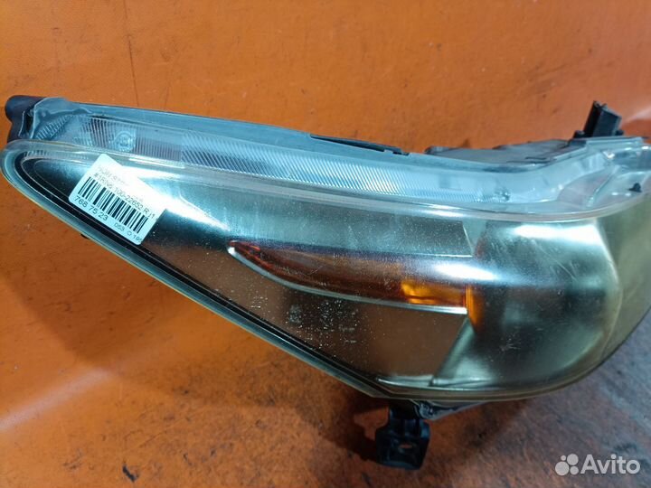 Фара Honda Stream RN6 (Правое)