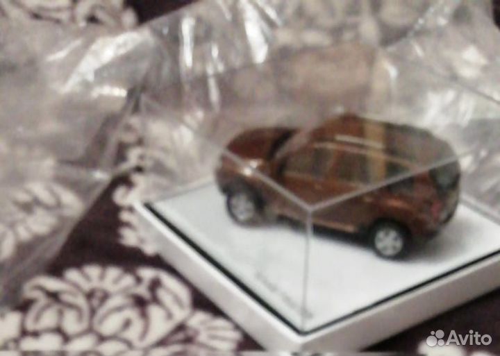 Модель Рено Renault Twizi и Рено Renault Duster