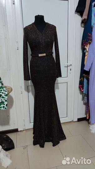 Вечернее платье в пол
