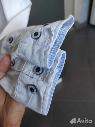 Две школьные рубашки 128