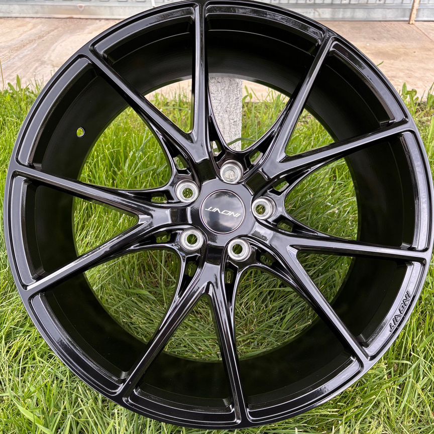Литые диски Stuttgart 8.5×R20 5×114.3