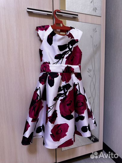 Нарядное платье