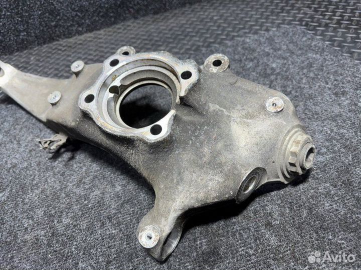 Кулак поворотный передний правый Bmw X5 F15
