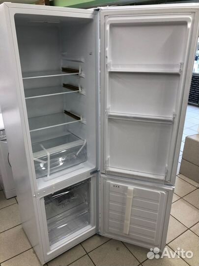 Холодильник с морозильником dexp TF275D белый