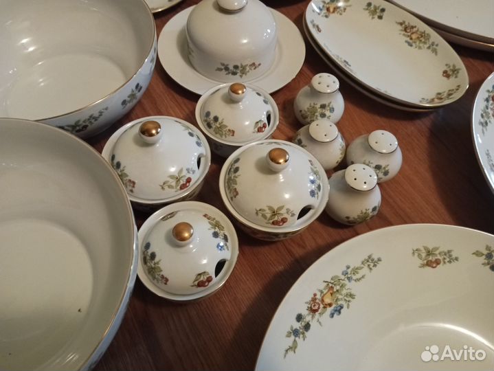 Столовый сервиз на 12 персон