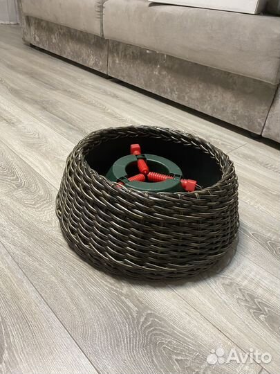 Подставка под елку