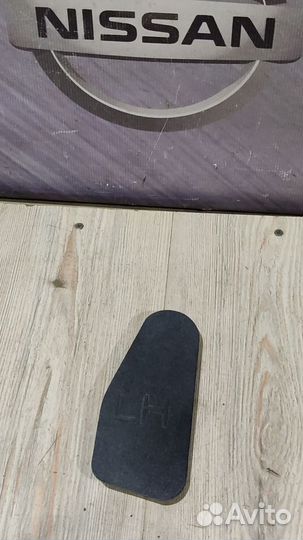 Накладка infiniti QX60 Лев