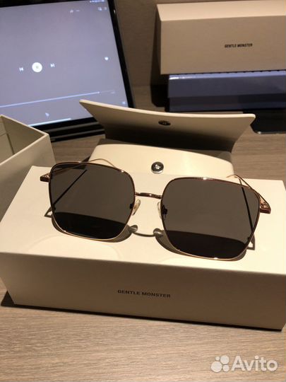 Солнцезащитные очки gentle monster