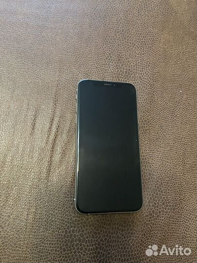 iPhone Xs, 64 ГБ