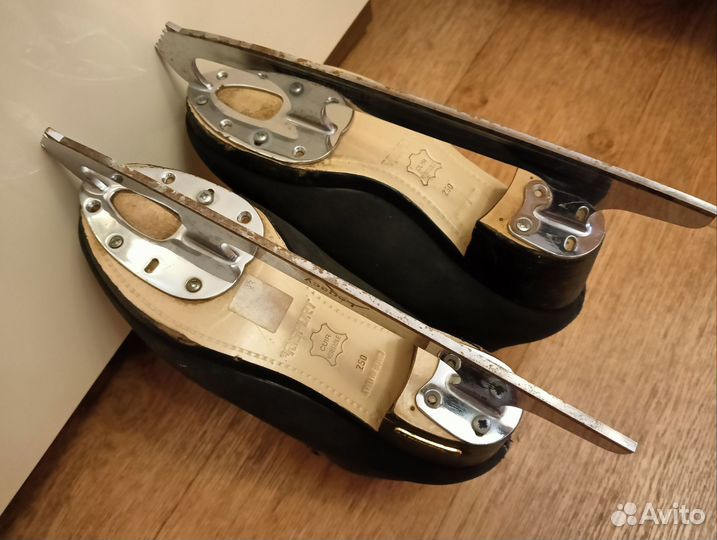 Фигурные коньки risport RF3 250