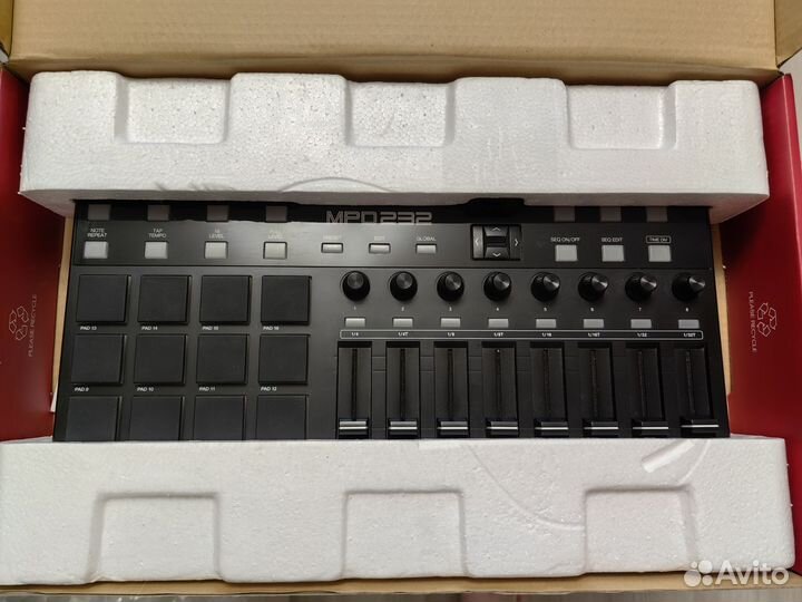 Контроллер Akai mpd 232