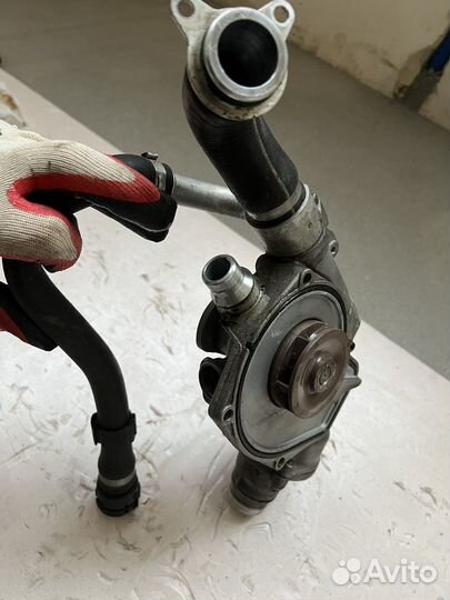 Помпа BMW M2 M3 M4 11517846361