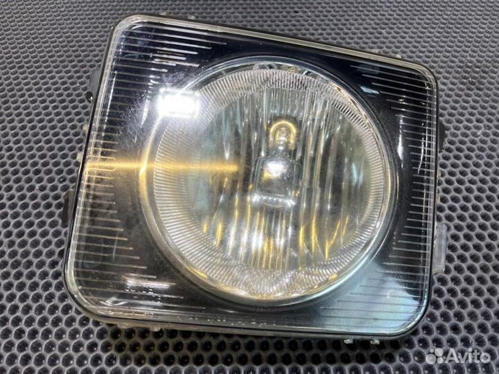 Фара лев. Hummer H3