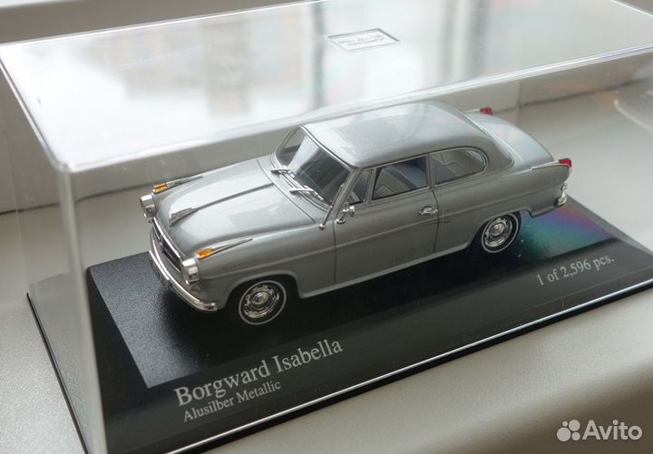 Borgward Isabella 1959 серебристый 1/43 Minichamps