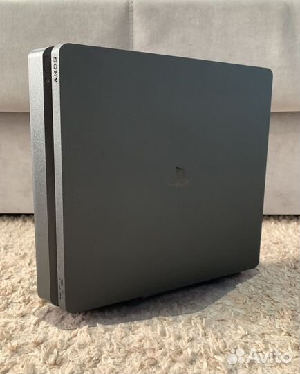 Sony playstation 4 slim