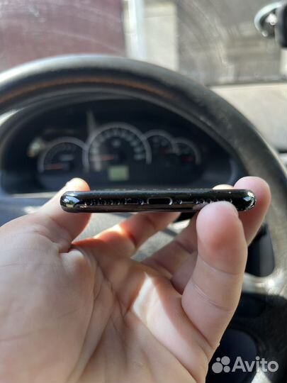 iPhone X, 64 ГБ