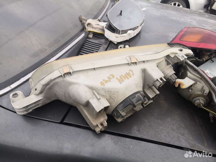 Фара Toyota Camry sv41