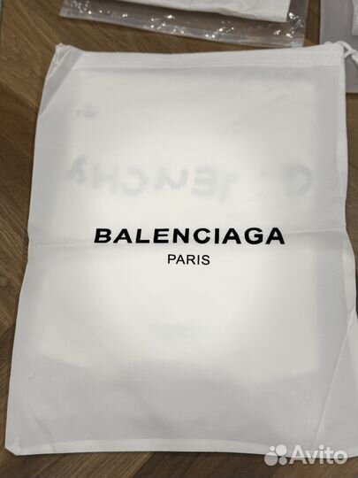 Футболка balenciaga