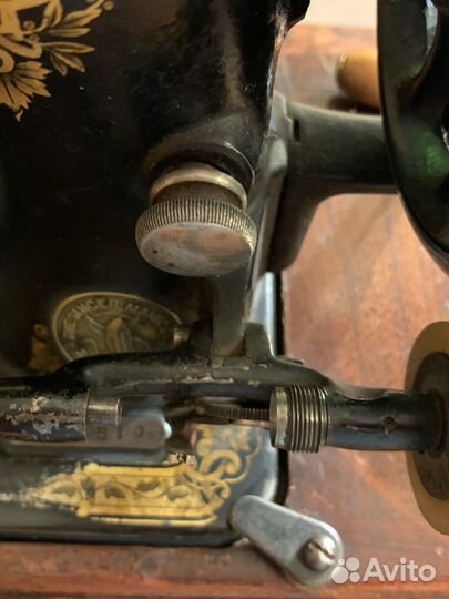 Швейная машинка зингер