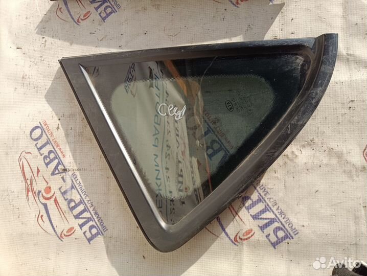 Стекло форточка Kia Ceed