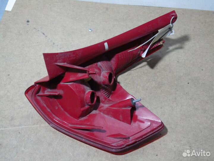 Фонарь задний левый Ситроен С4 хетчбек