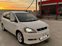 Toyota Ipsum 2.4 AT, 2001, битый, 400 000 км, с пробегом, цена 620 000 руб.