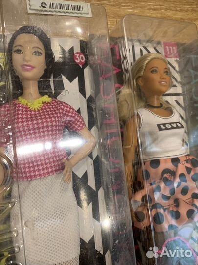 Кукла Барби игра с модой