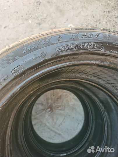 Michelin Pilot Sport 3 245/45 R19 102Y