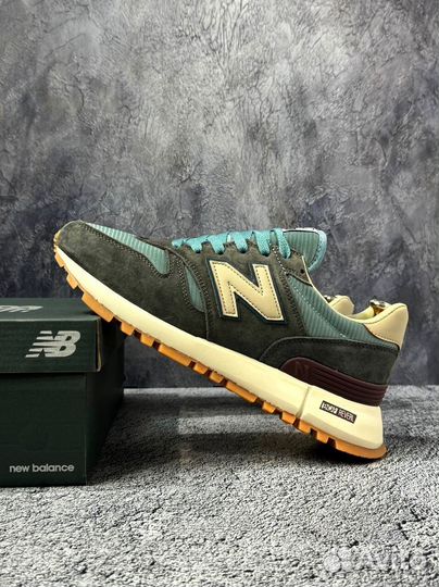 Кроссовки New Balance 1300