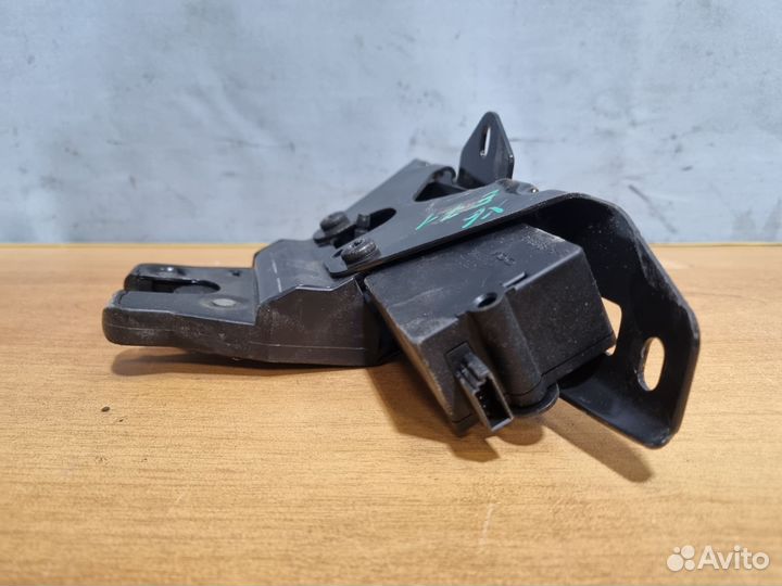 Замок крышки багажника BMW X6 E71