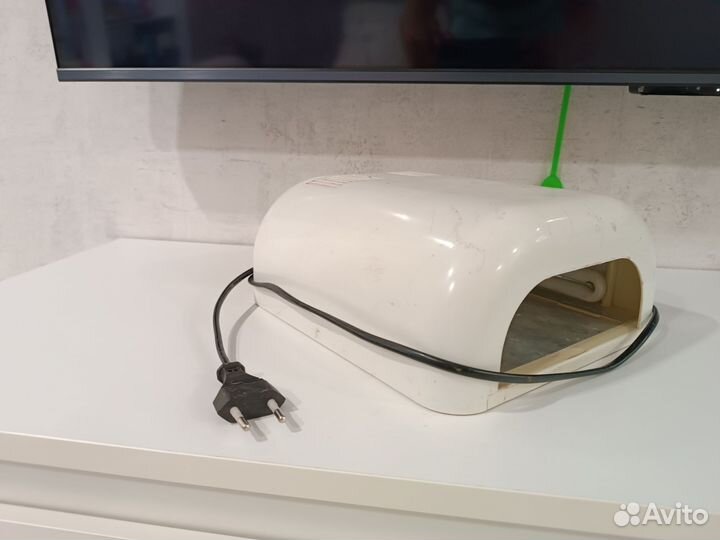 Лампа для ногтей