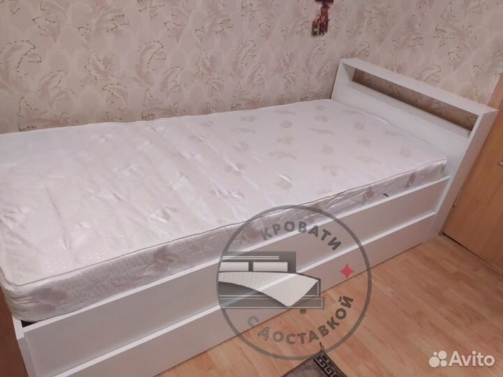 Кровать