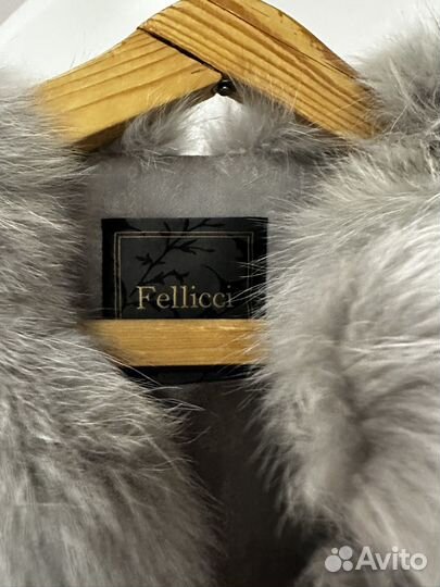 Меховая жилетка из песца 44