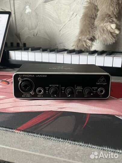Аудиокарта behringer umc22