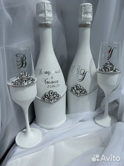 Бутылки и бокалы на свадьбу