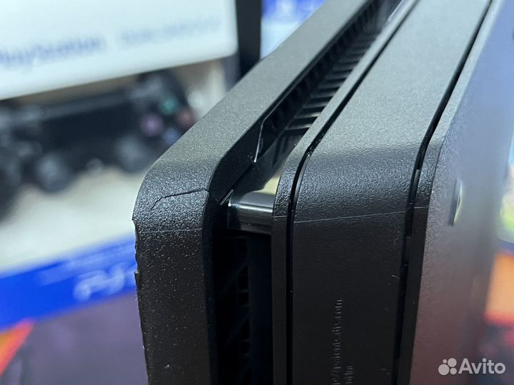 Sony PS4 slim + игры на дисках
