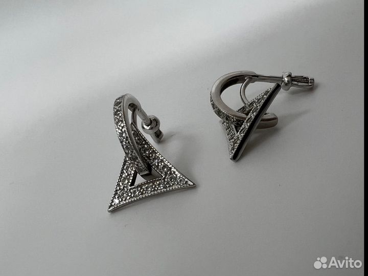 Золотые серьги 585