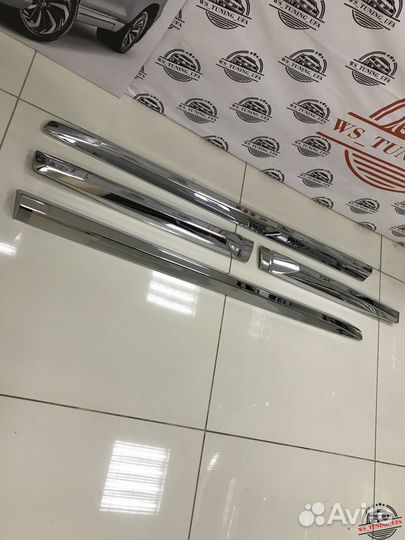 Toyota land cruiser 200 молдинг двери G491