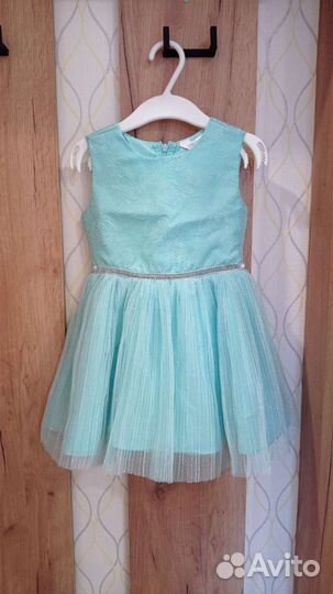Праздничное платье на 2 года (92 р.)
